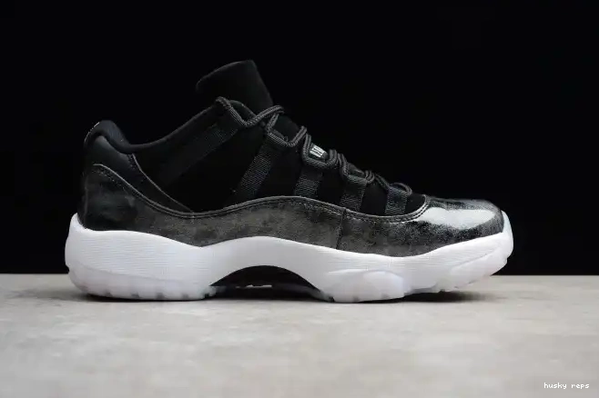 Cheap Husky Jordan Retro 